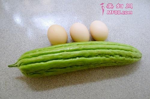 苦瓜斩蛋的做法
