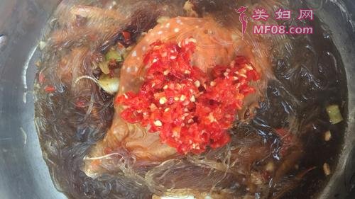 螃蟹粉丝煲的做法