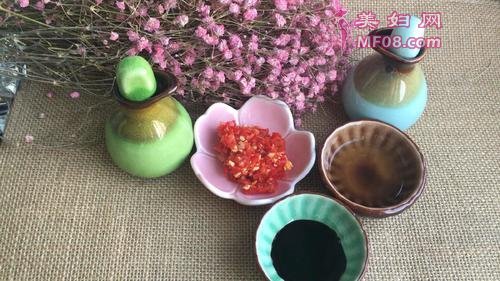 螃蟹粉丝煲的做法