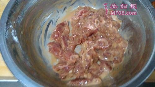 鲜蘑炒肉片的做法