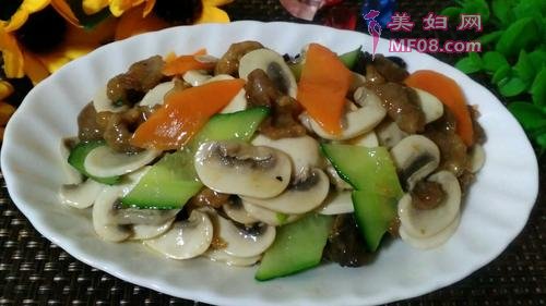 鲜蘑炒肉片的做法