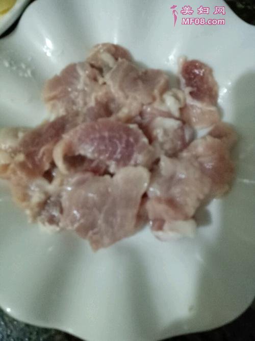 杏鲍菇炒胡萝卜的做法