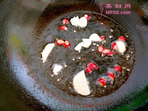 炒牛筋的做法