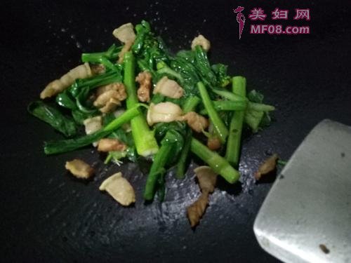 菜心炒肉的做法