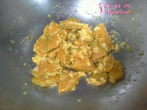 蛋黄焗南瓜的做法