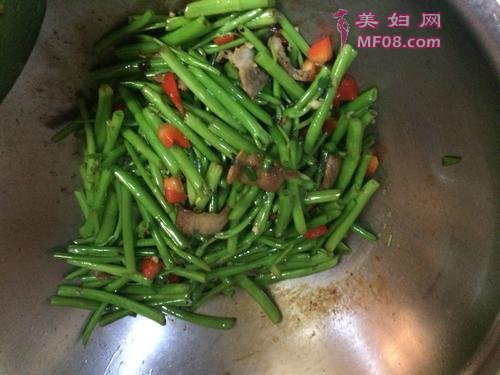 炒空心菜梗的做法