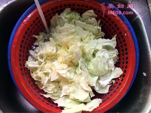 锅炝圆白菜的做法