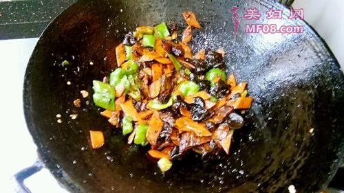 炒萝卜的做法