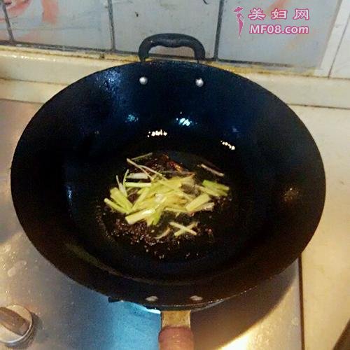 炒花蛤的做法