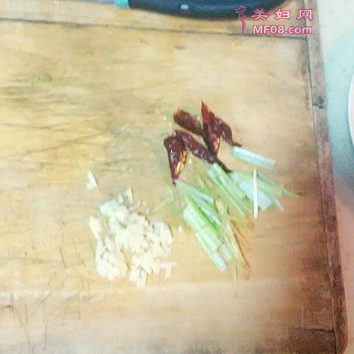炒花蛤的做法