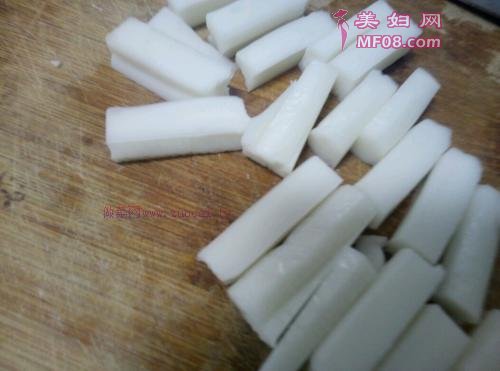 年糕土豆炖白菜的做法