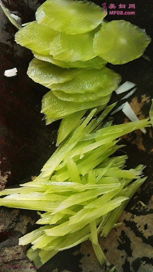 凉拌双丝的做法