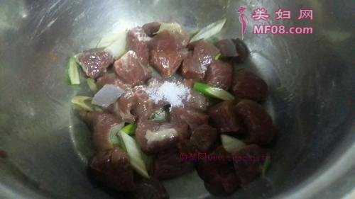牙签肉的做法
