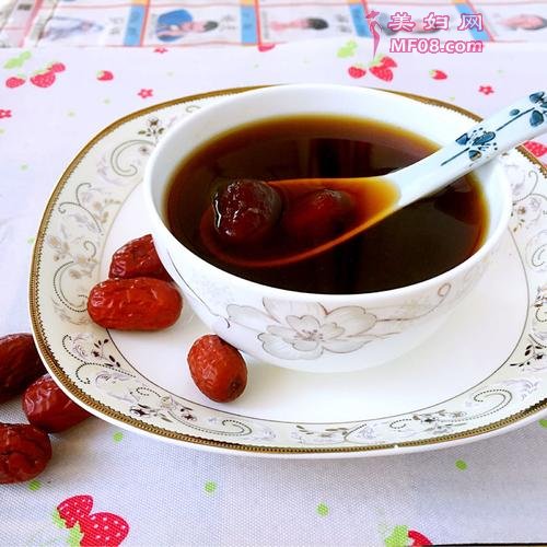 红枣红糖水的做法