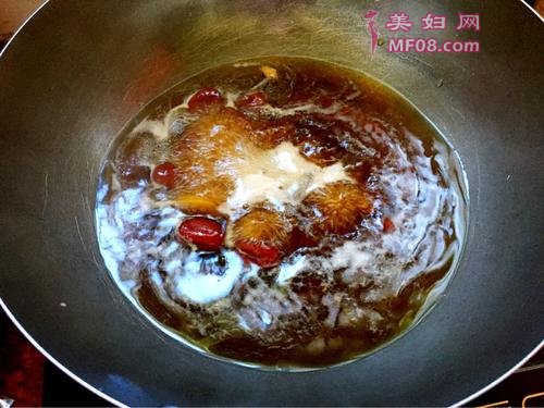 红枣红糖水的做法