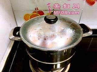木瓜炖牛奶的做法步骤：4