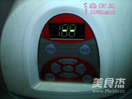 燕麦核桃红枣豆浆的做法