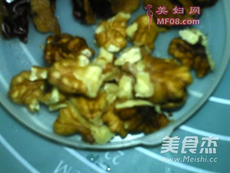 燕麦核桃红枣豆浆的做法