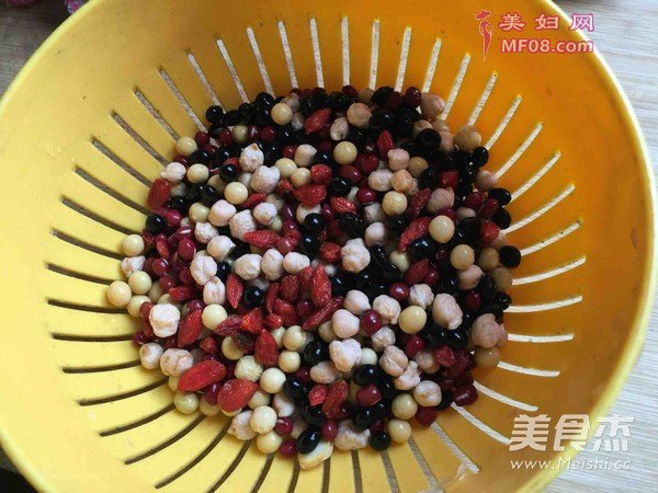 苏泊尔季度奖枸杞多豆浆的做法