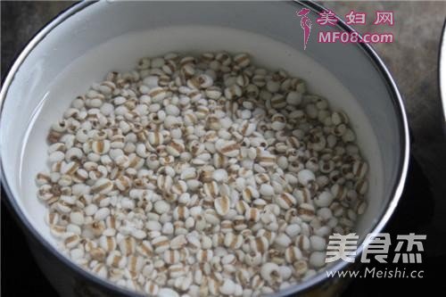 红豆薏米水的做法