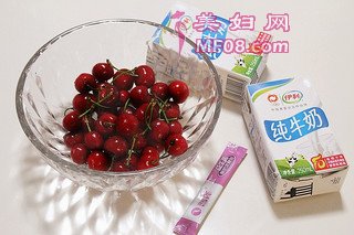 樱桃酸奶