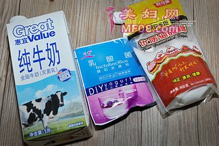 自制水果酸奶杯