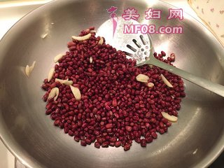 广东咸肉蛋黄粽子
