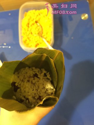 广东咸肉蛋黄粽子