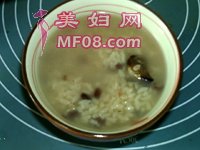 红豆腊肉粽子粥