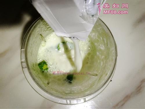 牛油果奶昔的做法