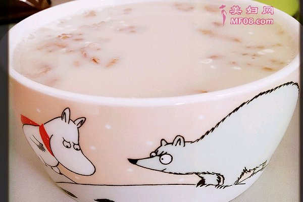 牛奶核桃燕麦粥的做法