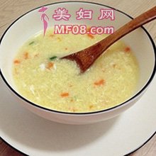 鸡蛋萝卜小米粥的做法