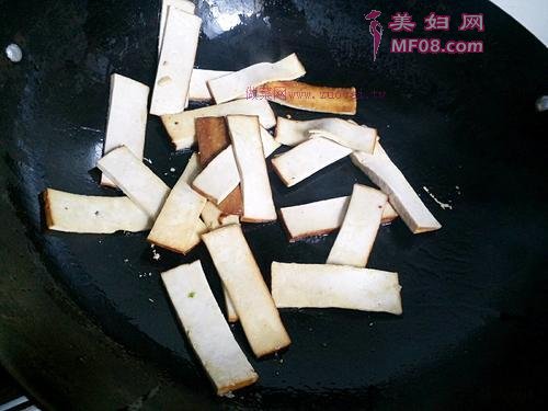 腊肉炒豆豉的做法