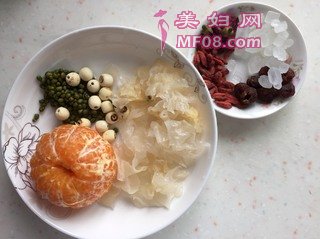 冰糖银耳羹