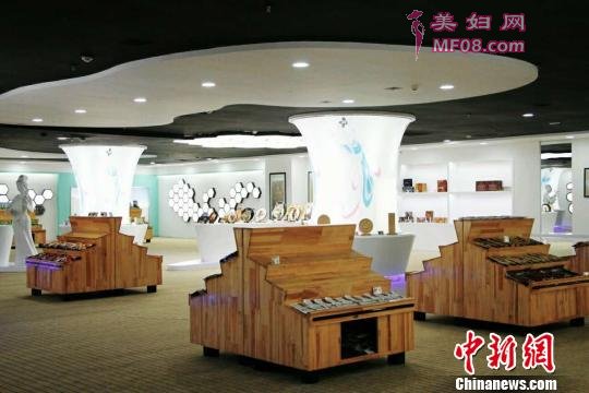 图为敦煌国际馆O2O文化旅游购物ti验馆。 宋亚周 摄