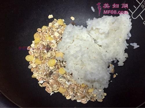ţ