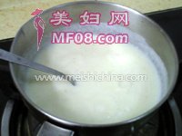 牛奶玉米面粥