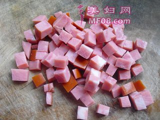 皮蛋火腿粥