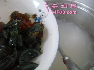 皮蛋火腿粥