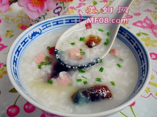 皮蛋火腿粥