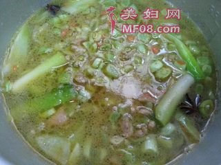 电饭煲肉末豆角饭