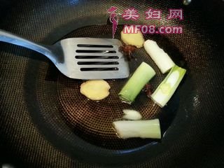 电饭煲肉末豆角饭