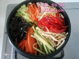 韩式石锅拌饭