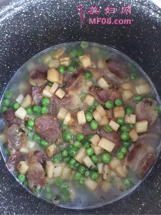 香肠焖饭