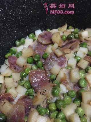 香肠焖饭
