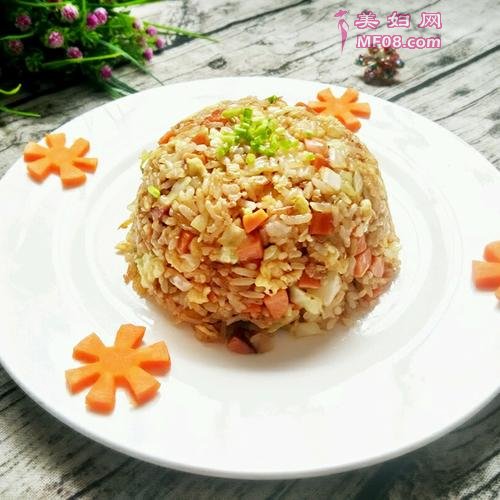 包菜炒饭的做法