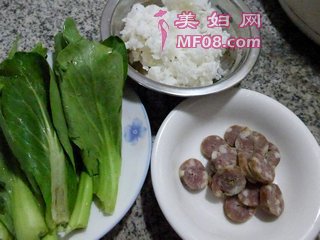 腊肠菜芯炒饭
