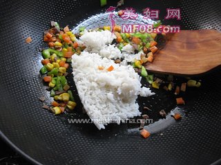 玉米牛肉炒饭