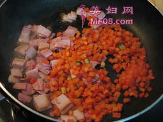 培根菠萝炒饭