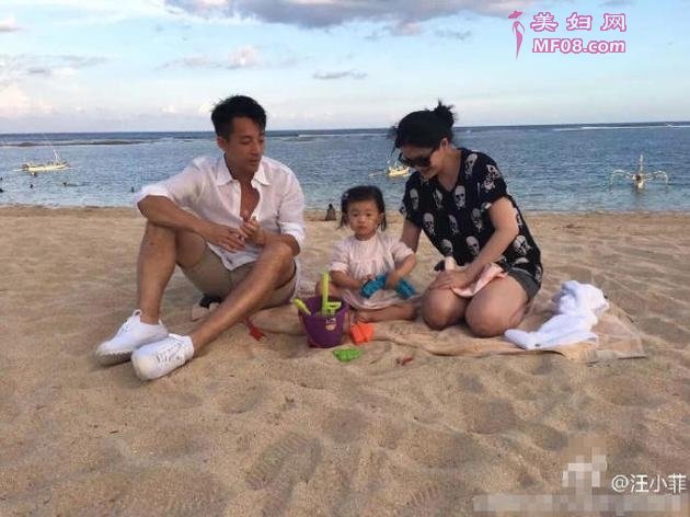 汪小菲一家三口